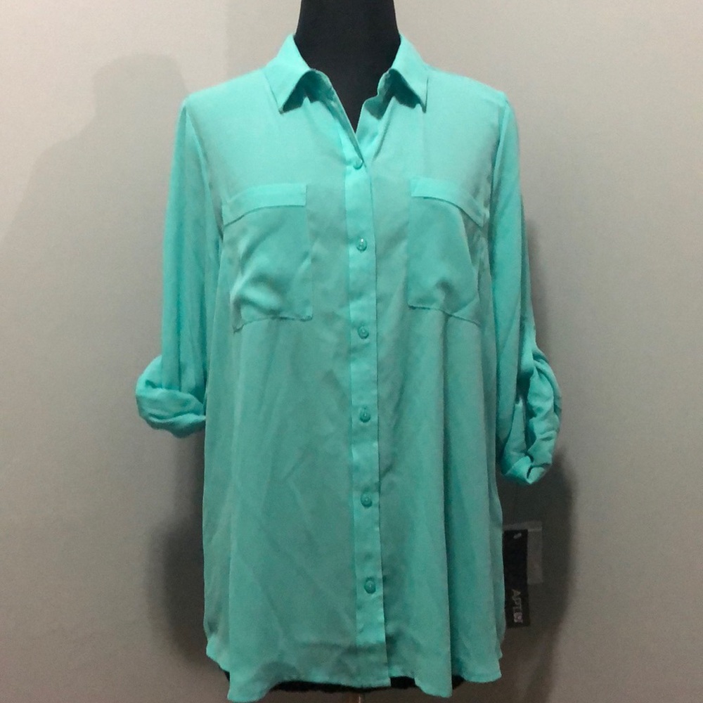 Apt 9 Convertible sleeve button down shirt